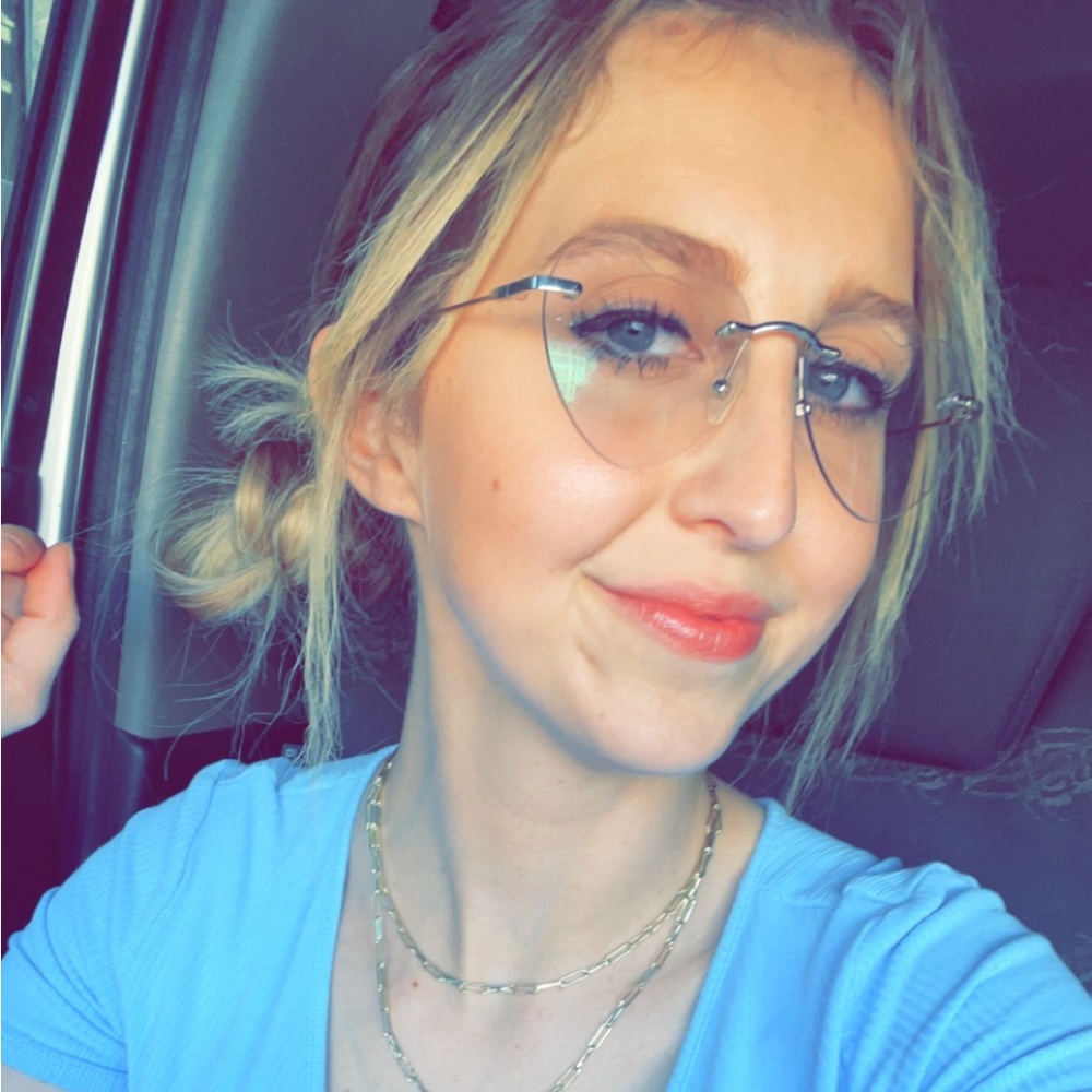 Meet your posher 💜